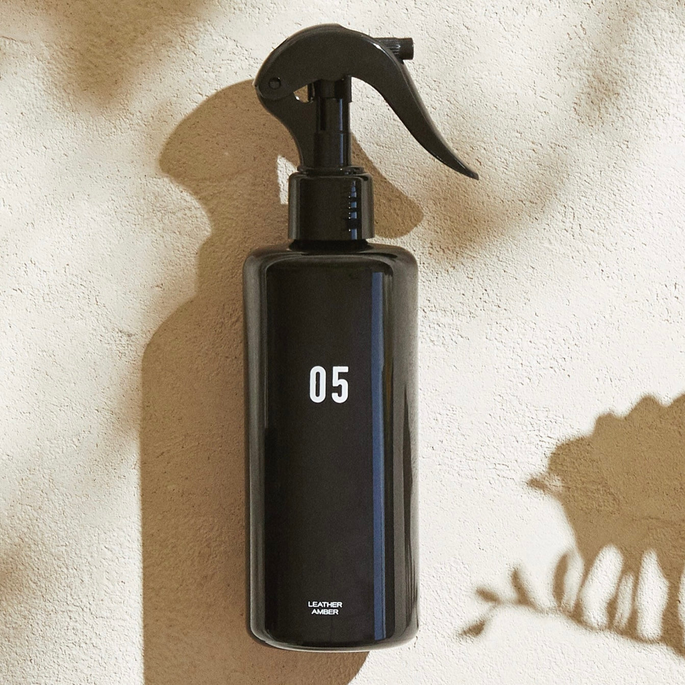 Leather Amber Spray Diffuser