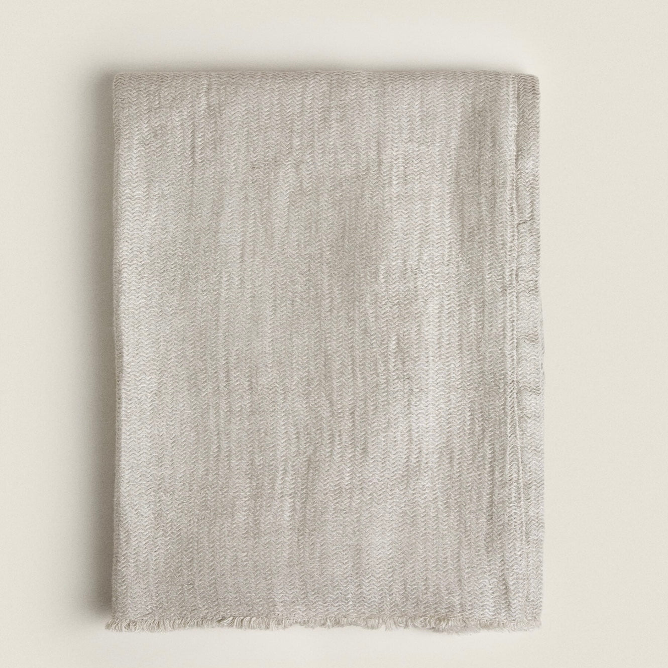 Scalloped Linen Throw