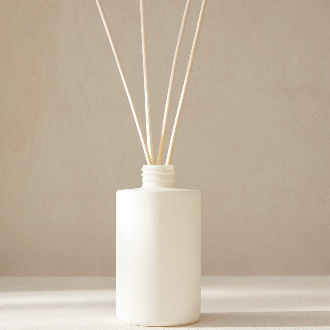 White Powdery Diffuser Sticks