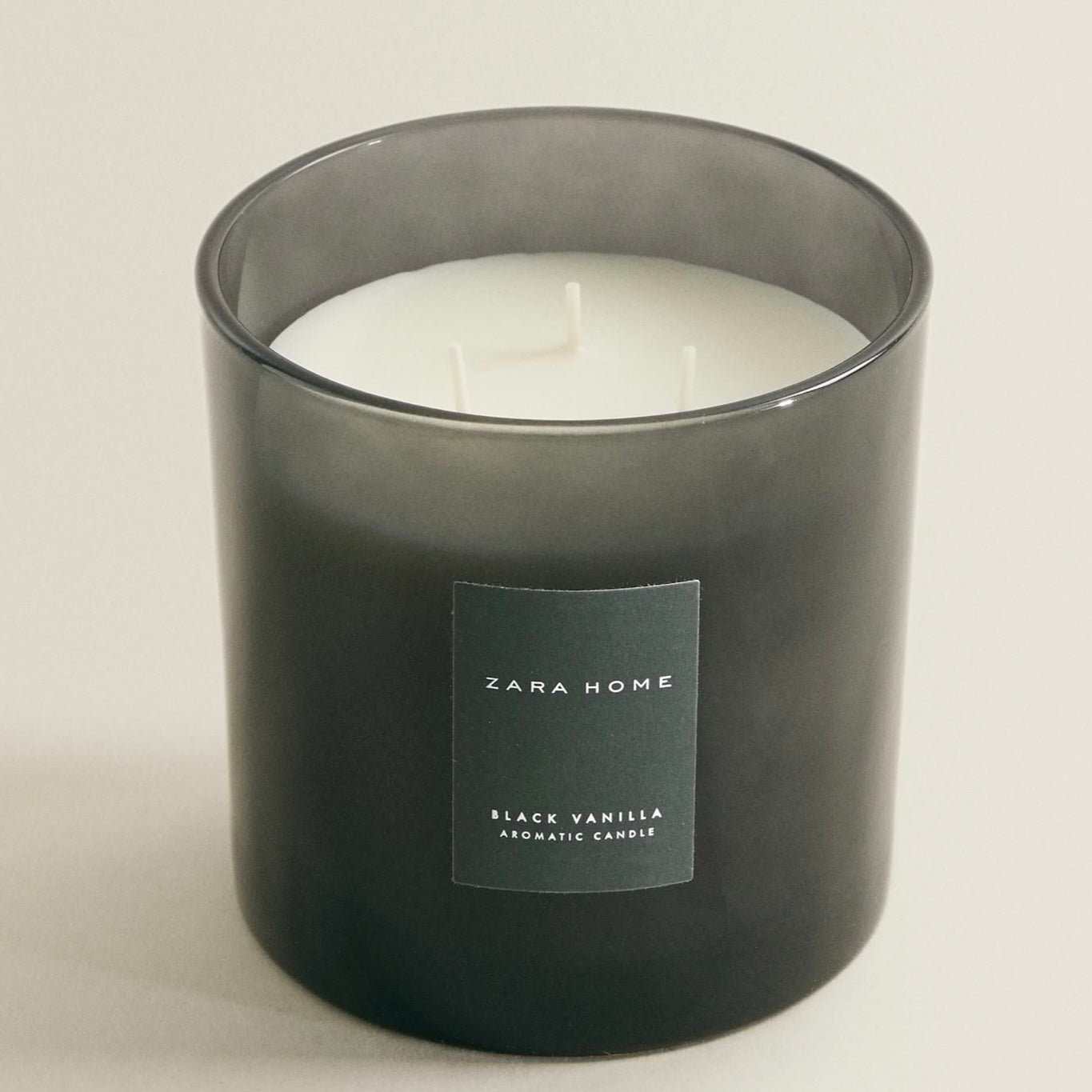 Black Vanilla Scented Candle