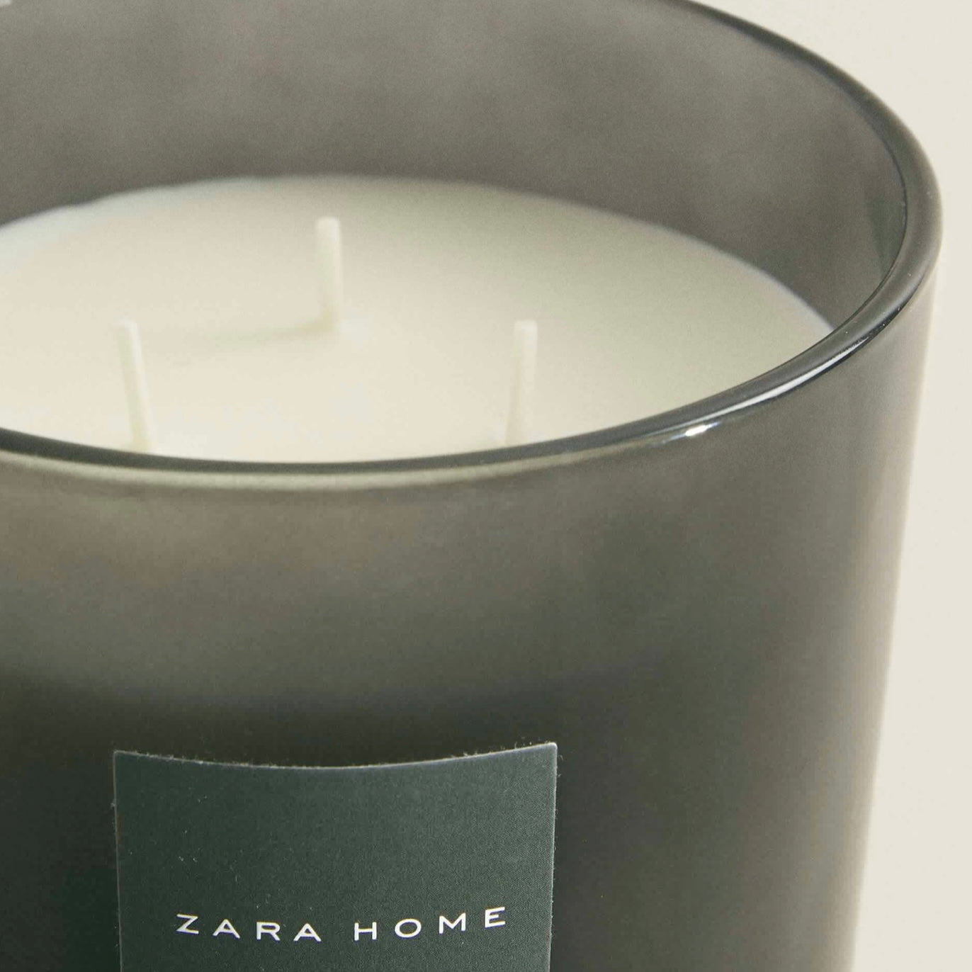 Black Vanilla Scented Candle