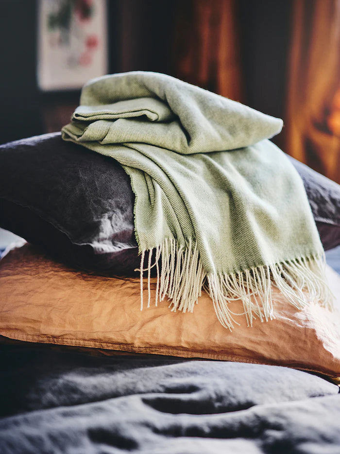 All Style Fringed Throw