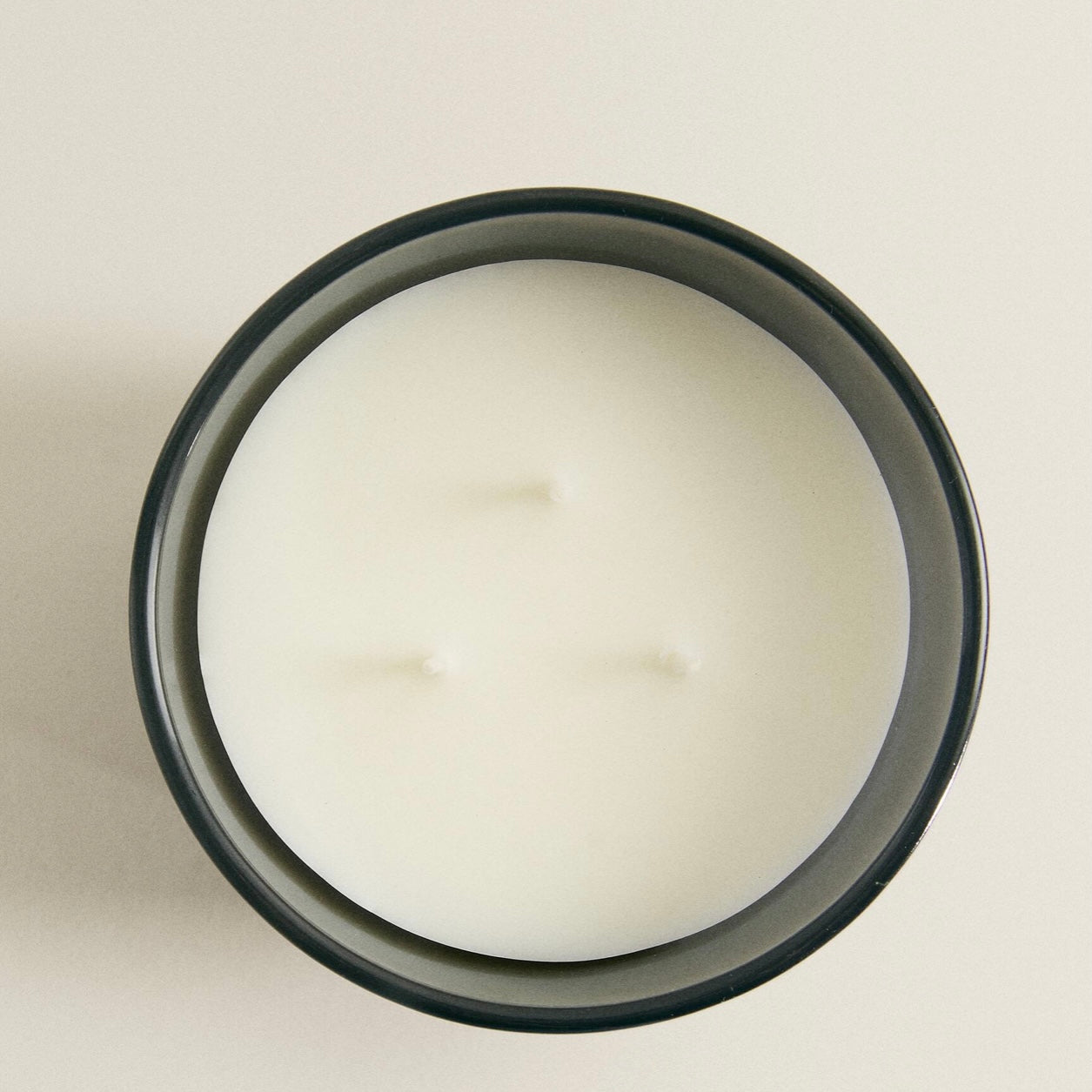 Black Vanilla Scented Candle